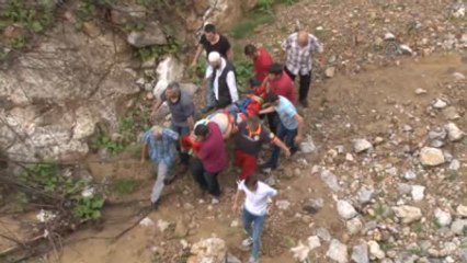 Dereye Uçan Kamyondan Mucize Eseri Kurtuldu