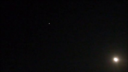 ２０１５年１０月２３日　月のそばへ消えるＩＳＳ（国際宇宙ステーション）の光跡