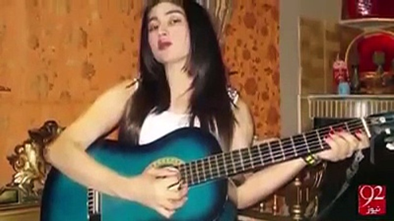 Qandeel Baloch ghar se kion bhagi- Iss video mein sari haqiqat bata di gai - YouTube