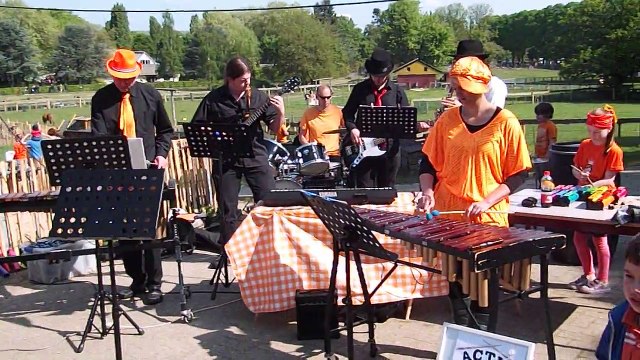 2014-04-26 Peaches en Regalia