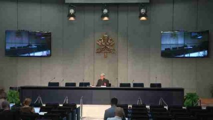 El Vaticano condena a un cura español por filtración y absuelve a periodista