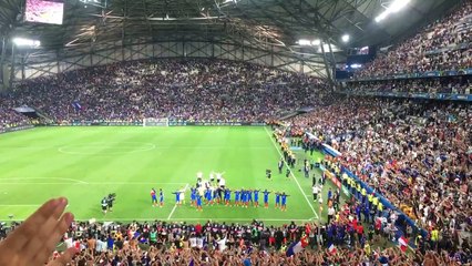 Le clapping des Bleus après France-Allemagne