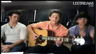 Nick Jonas singing Demi's Catch Me (Live Chat 8/22/09)