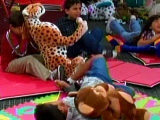 The Suite Life on Deck - S2 E3 - In the Line of Duty