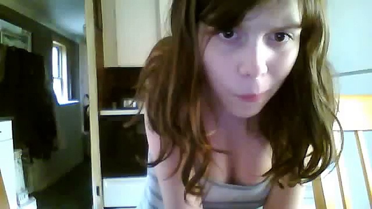 aprilelliott100's webcam video October 23, 2011 02:32 PM