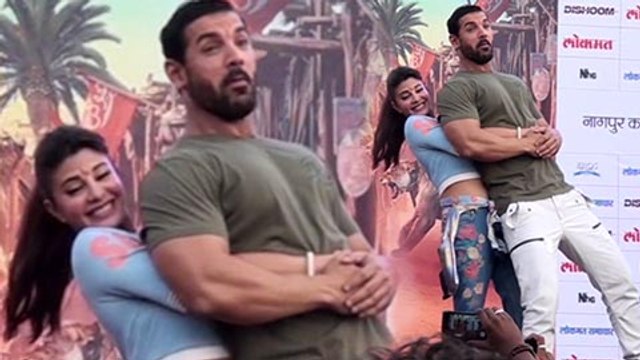 OMG ! Jacqueline Fernandez Lifts Up 94kg John Abraham | Dishoom Promotions