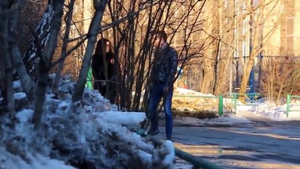 Как девушки ведутся на дорогие машины