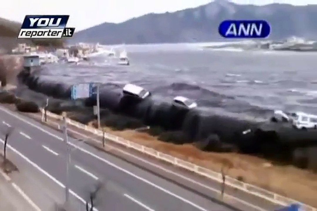 Tohoku Tsunami Strikes Sendai Japan 2011 New Footage