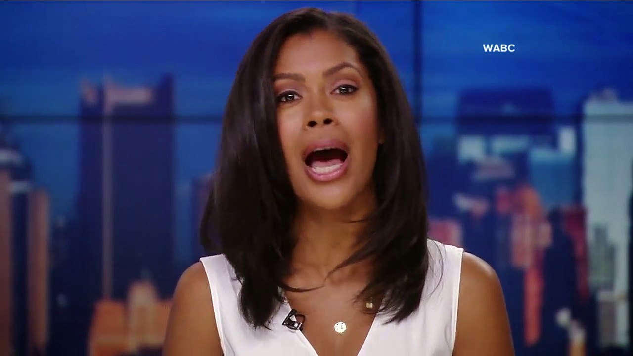 Jon Bon Jovi Sings 'Livin' on a Prayer' at Wedding