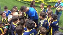 Fenerbahçe'de Teknik Heyet ile Basın Mensupları Maç Yaptı