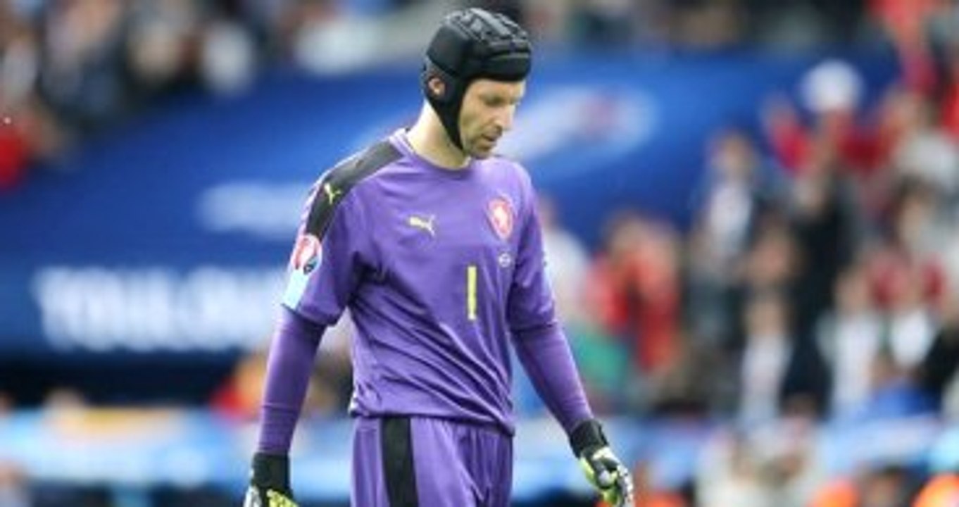 Petr Cech, Milli Takımı Bıraktı