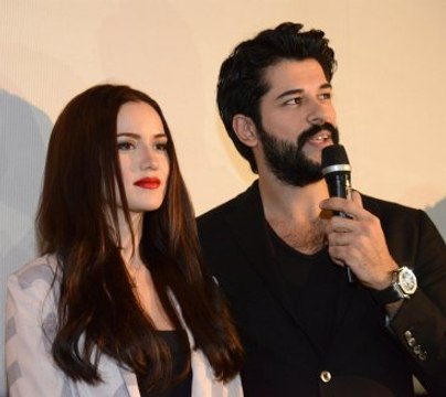 Burak Özçivit ile Fahriye Evcen Evlendi mi?