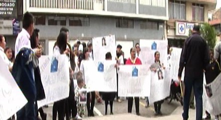 Familiares exigen justicia por el joven que fue acecinado en una riña callejera