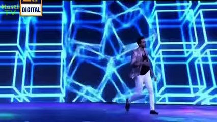 Fahad Mustafa Dance in ARY Film Awards 2016
