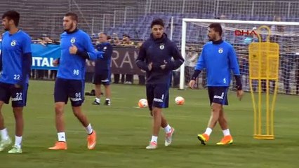 Fenerbahçe ideale yakın kadro ile çalıştı