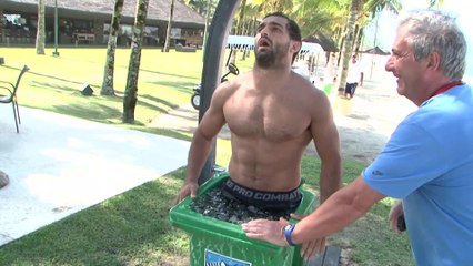 Ice baths and log carrying: How Argentina Sevens do training!