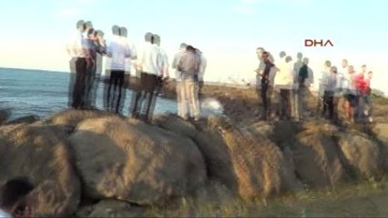 Samsun'da, Denizde Erkek Cesedi Bulundu