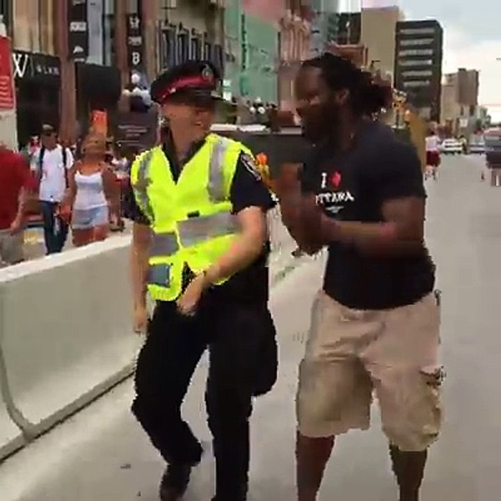 Blancs comme noirs nous sommes tous pareils no racisme