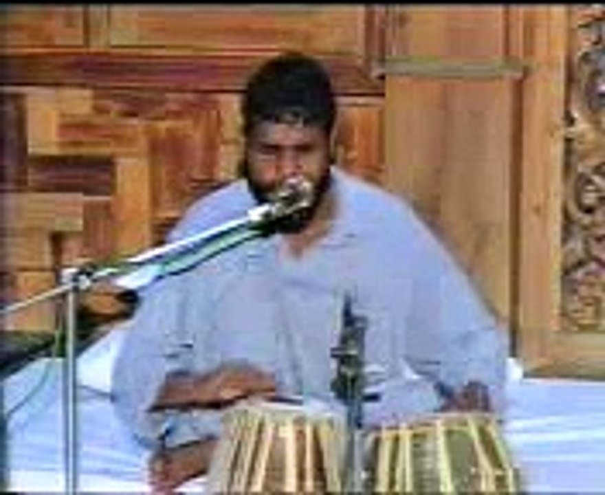 Pakistani Blind Singer Kumar Sanu & Lata - Amazing Pakistani Talent