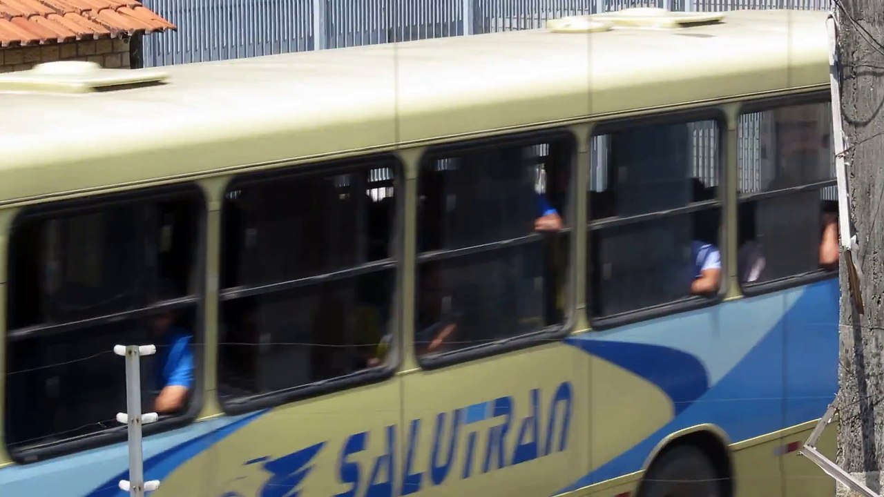 Quand tu croises un fou qui siffle dans les rue de Rio