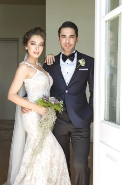 Burak Özçivit, Neslihan Atagül'ün Düğününe Katılmadı