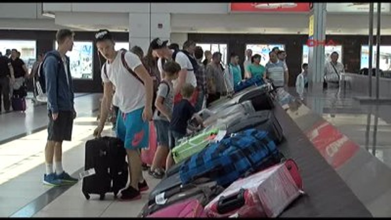 Antalya İlk Rus Turist Kafilesi Antalya'da -1