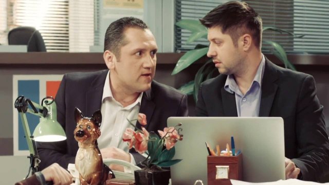 Дедушка решил сдать редкие монеты в банк — Готовьтесь посмеяться от души!