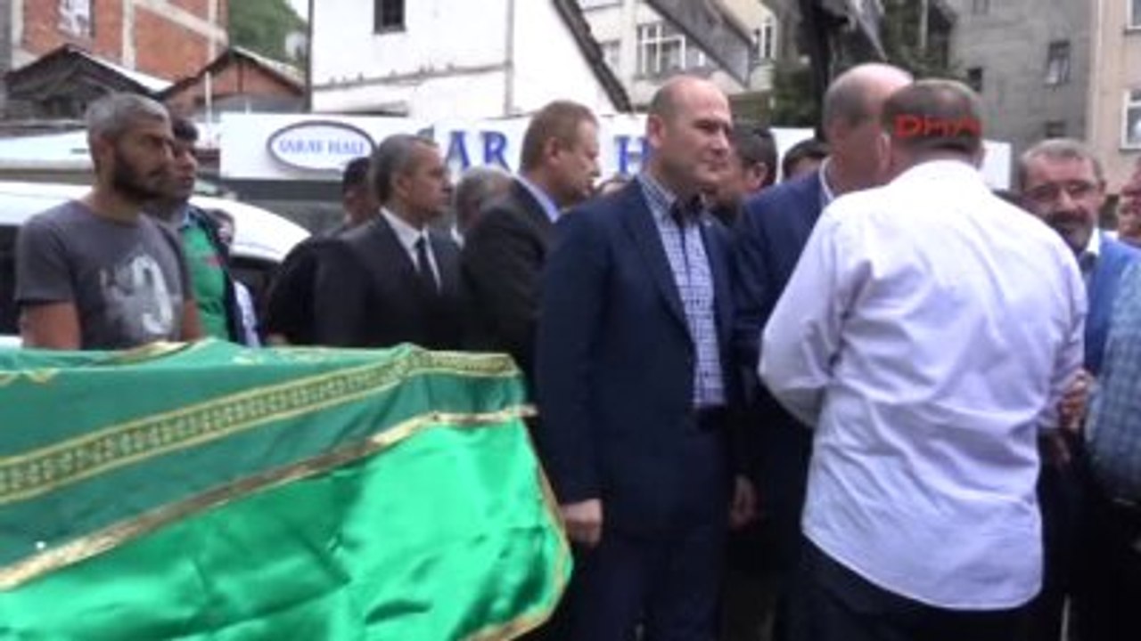 Trabzon Başbakan Yardımcısı Kurtulmuş ve Bakan Soylu Cenaze Törenine Katıldı
