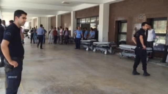 Cevizlik Jandarma Karakol Komutanlığına Patlayıcı Yüklü Araçla Saldırı Düzenlendi (2)