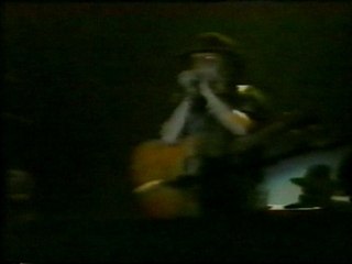 johnny hallyday 06.2.81-Bruxelles-salut charlie