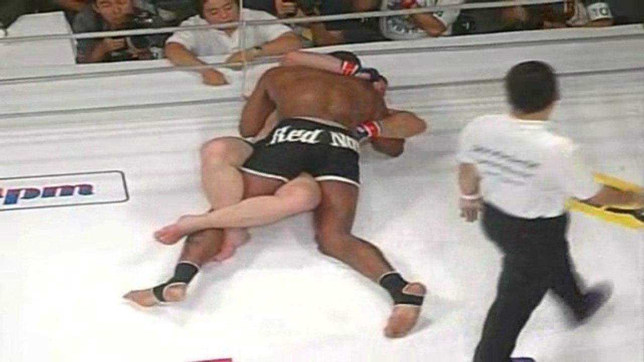 Igor Vovchanchyn vs. Carlos Barreto - Pride 6