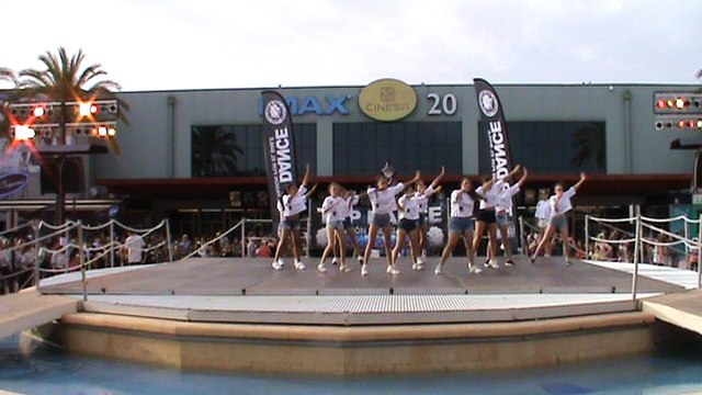 17 HIP HOP SAB VICKY BLACK SHADOW