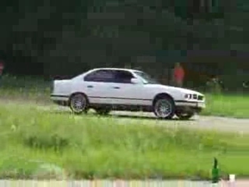 Tenu de route part 2 bmw525i