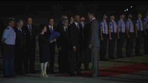 Obama llega a España en su primera visita oficial