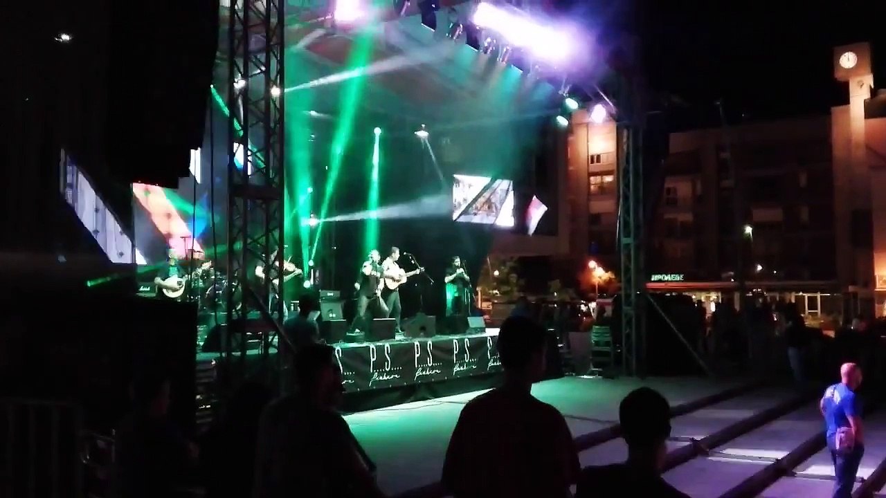 Orthodox Celts - Rocky Road to Dublin (live)