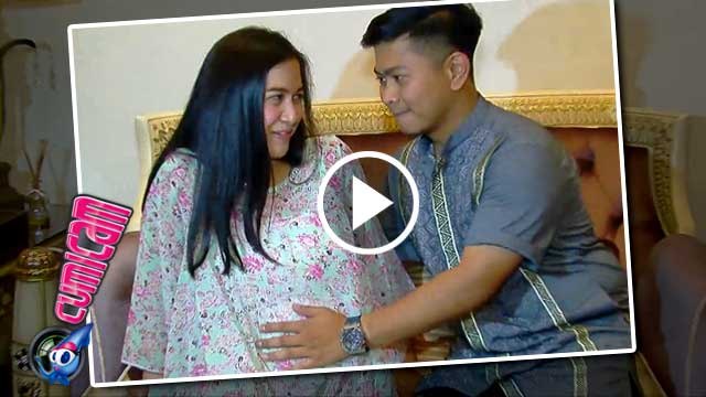 Nina Zatulini Ngidam Permen Karet dari Australia - Cumicam 10 Juli 2016