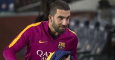 Arda Turan, Barcelona'dan Ayrılmayı Düşünmüyor