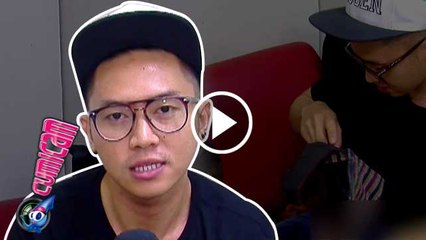 Rafael eks Smash, Pria Bergaya Feminim? - Cumicam 10 Juli 2016