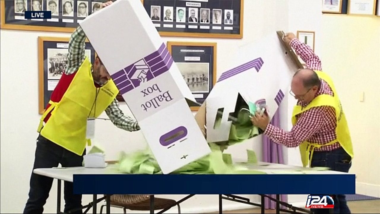 Australia elections: opposition concedes defeat as vote counting continues