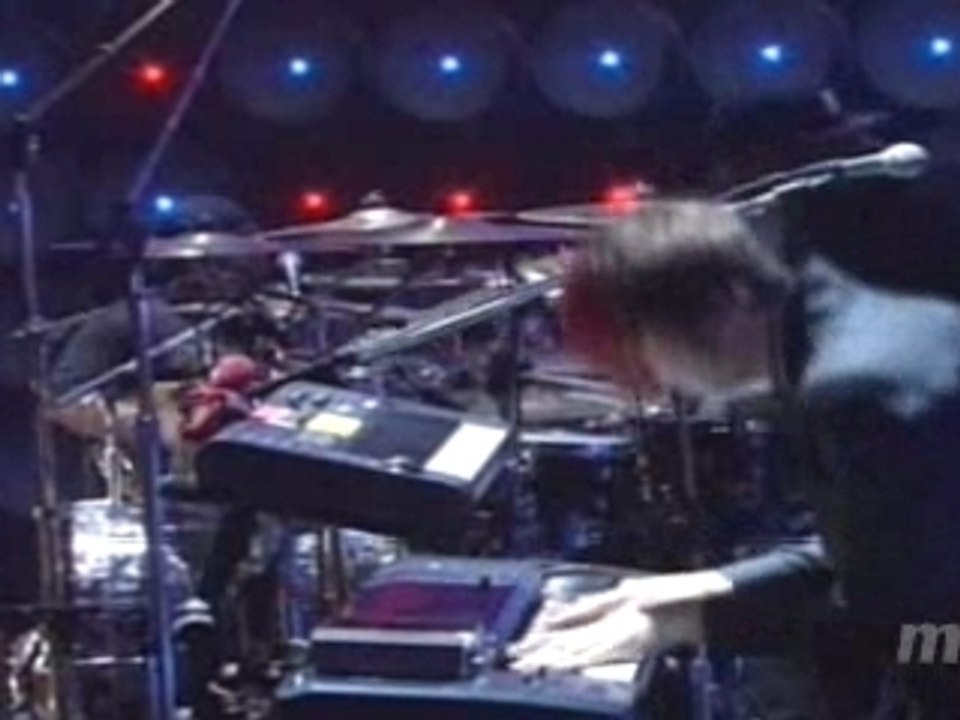 Rihanna - Breaking Dishes