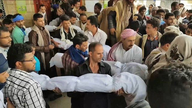مأرب تشيع ثمانية أطفال قتلوا بقصف حوثي