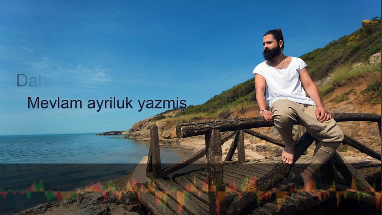 Koray Avcı - Diz Dize (Lyric Video)