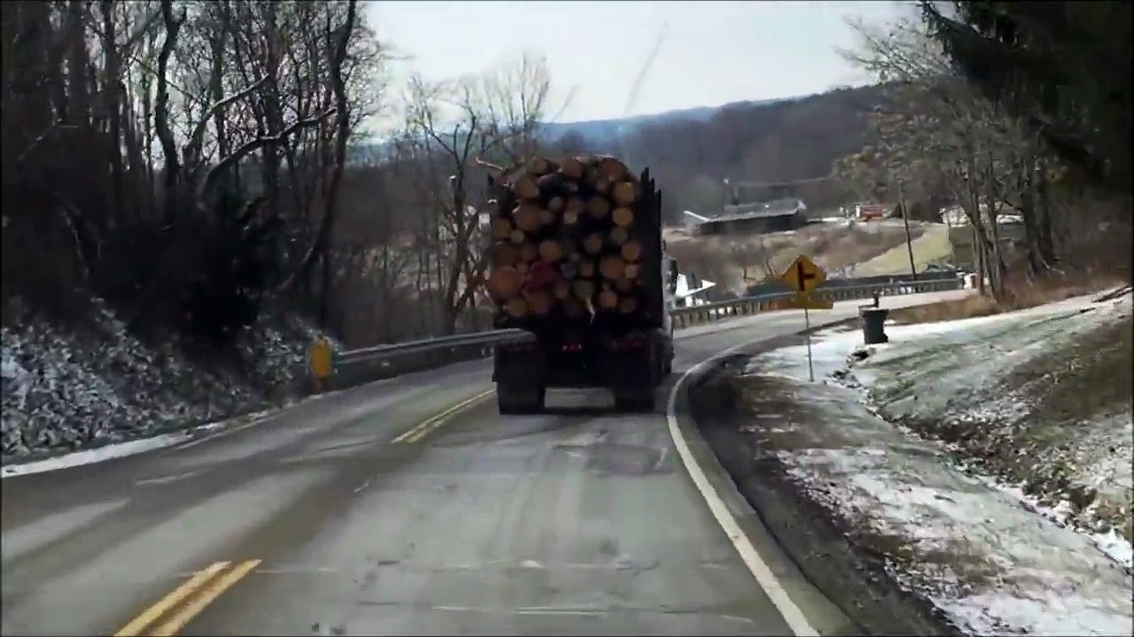 Uživo sa balkanskih ulica...Velika nesreca na putu...Sami presudite ko je kriv?