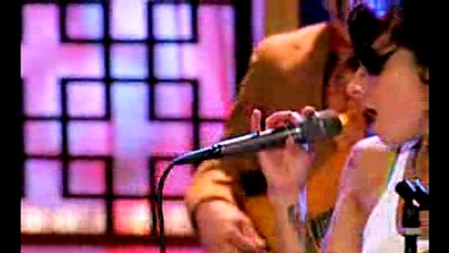 Amy Winehouse - Valerie