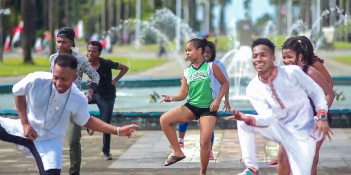 LARSS - Tsara Gasikara (Gasy HD 2016)