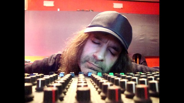 RIPIO en Eskuela de Rock - (Radio - La Plata -Buenos Aires)