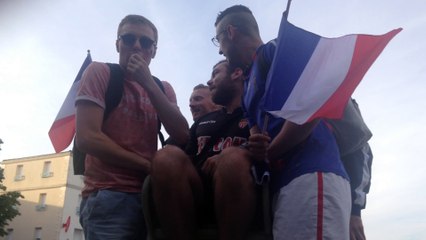 Les supporters des Bleus déchaînés à Angoulême !
