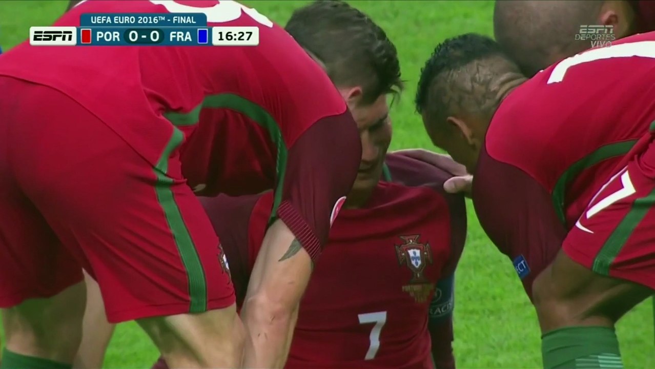 Cris quitte le matche en pleurant POR vs FRA