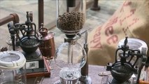 معرض لأحدث أجهزة صنع القهوة بالصين