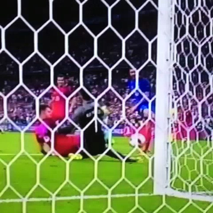 Gignac rozó la gloria en la EURO2016